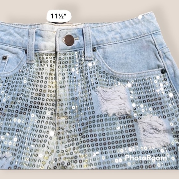 FOREVER 21 Light Wash Denim Distressed Sequins Festival Long Bermuda Jean Shorts - Picture 6 of 8
